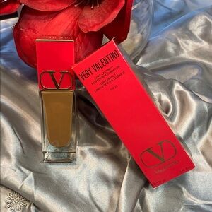 🌹Valentino Very Valentino Foundation • New • Deep AMBRA 3 • SPF 25